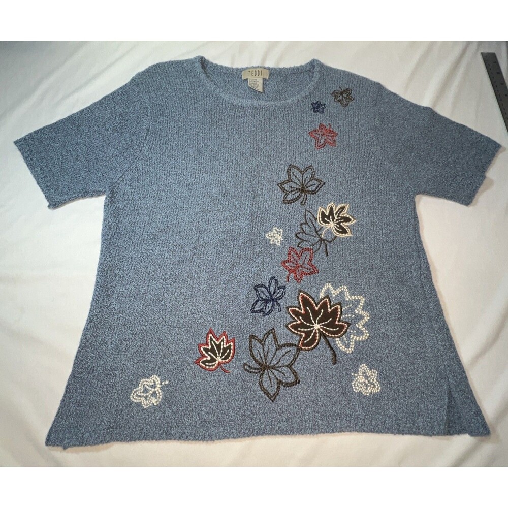VINTAGE 90s TEDDI Leaves Embroidered Short Sleeve Sweater Medium Fall Cottage